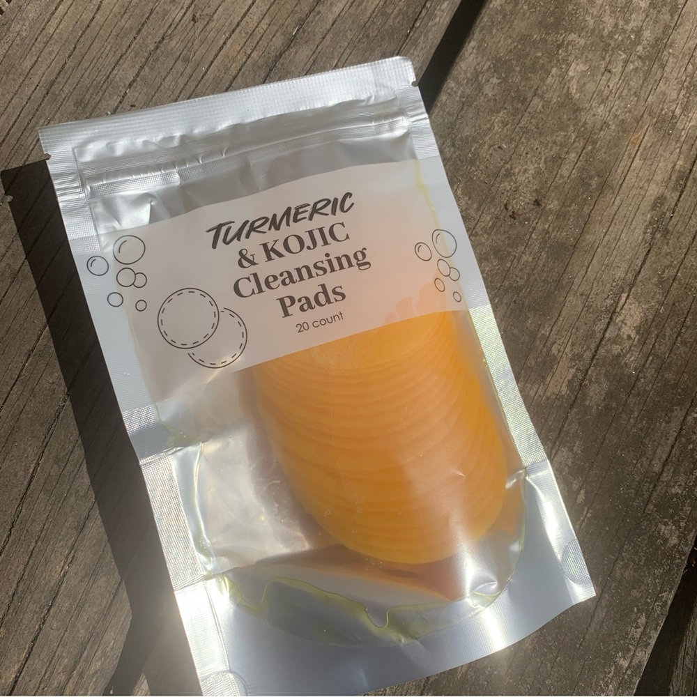 Turmeric & Kojic Cleansing Pads